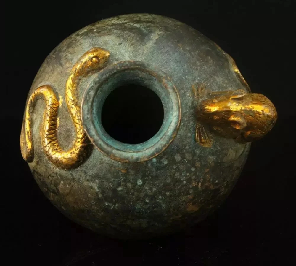 Jarrón dorado de bronce Retro Para Decoración del hogar artesanía China en relieve serpiente rata