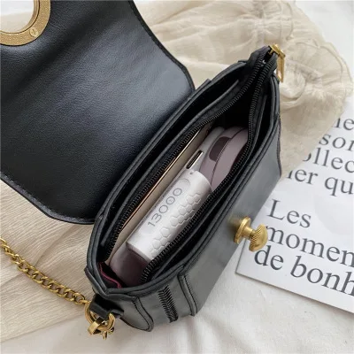 Мини-сумка женская с волнистой цепочкой модный мессенджер в стиле high sense