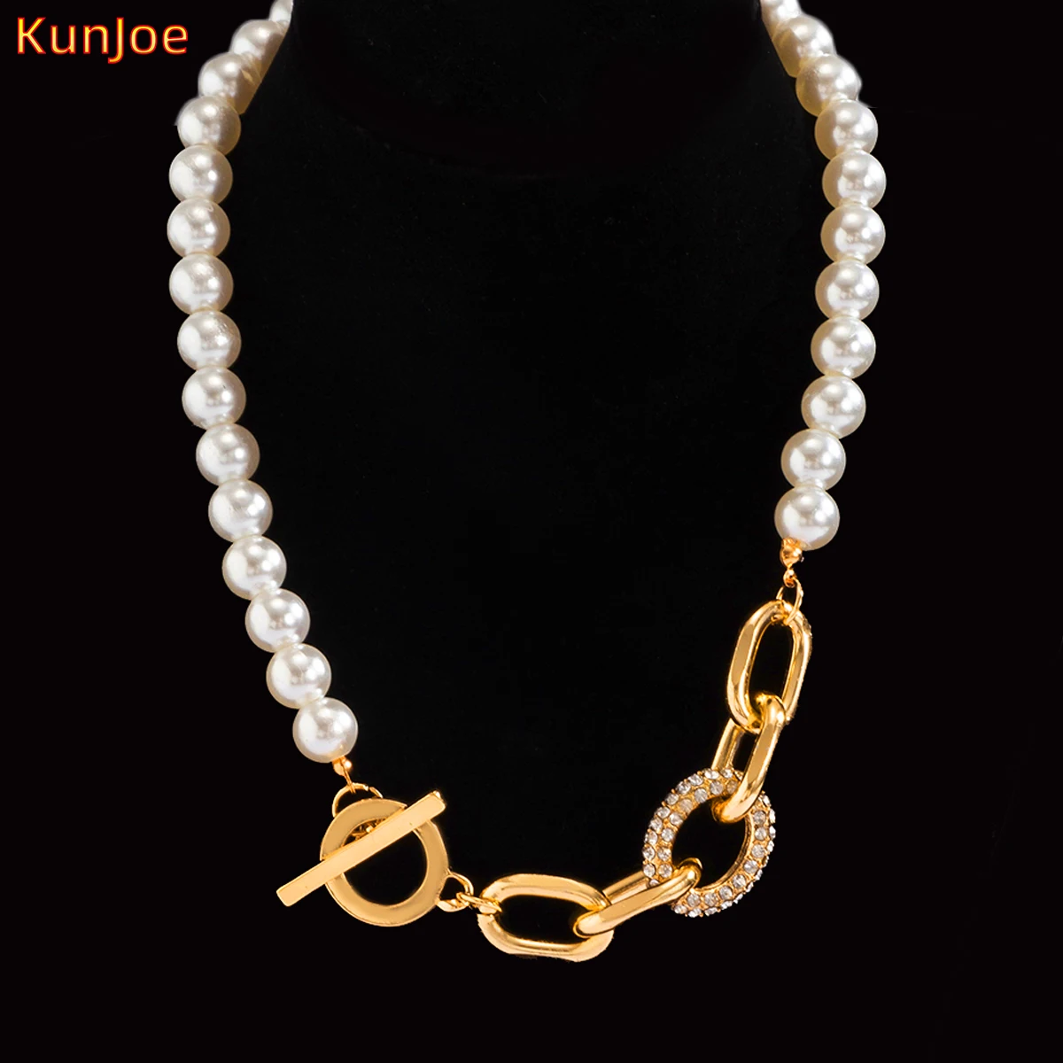 

KunJoe Fashion Imitation Pearl Chain Choker Necklaces OT Buckle Crystal Circle Shape Pendant Necklace Women Jewelry Accessories