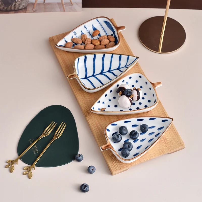 

Four Seasons Simple Nordic Snacks Sugar Dried Fruit Tray Living Room Home Storage Tray Creative Tea Table Tray Small Ornaments