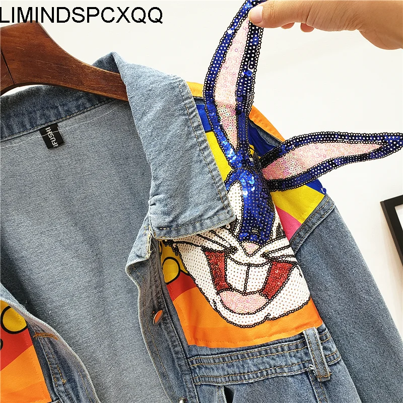 Женская джинсовая куртка с мультяшным принтом блестками длинным рукавом