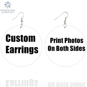 SOMESOOR оптовая продажа пользовательские африканские деревянные висячие серьги двусторонняя печать Персонализированные афро черный кулон Висячие для женщин подарок