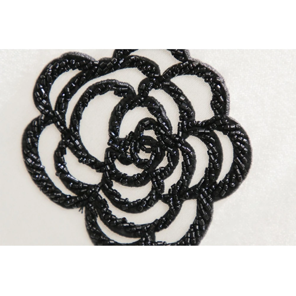 

Korean Fashion Beading Flower Ice Silk Knitted Pullover Patchwork Summer Thin Floral Short Sleeve O-Neck Black White Sweater