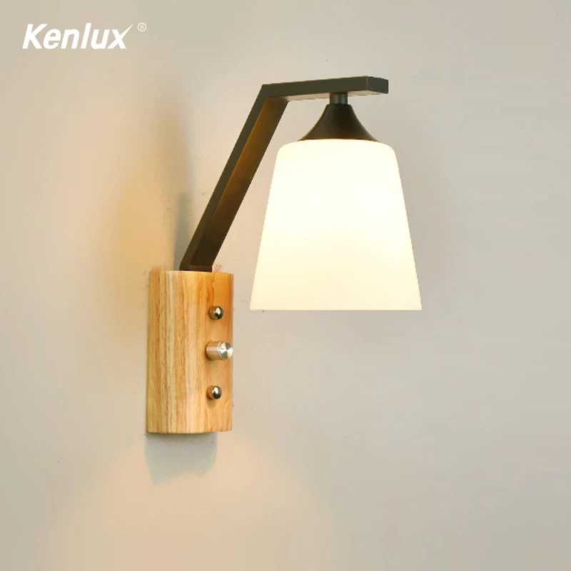 Современный деревянный настенный светильник в скандинавском стиле для