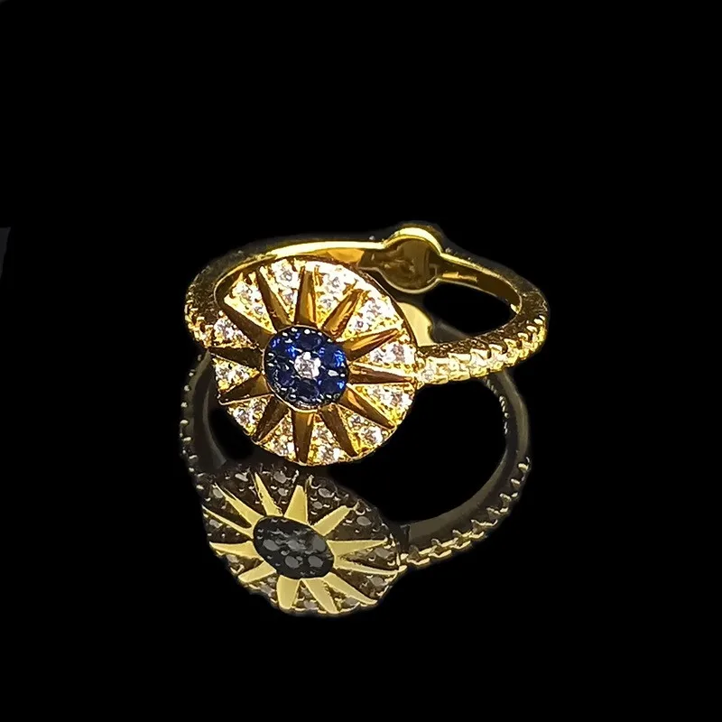 Новинка кольца золотого цвета с солнцем и удачными глазами микро цирконием