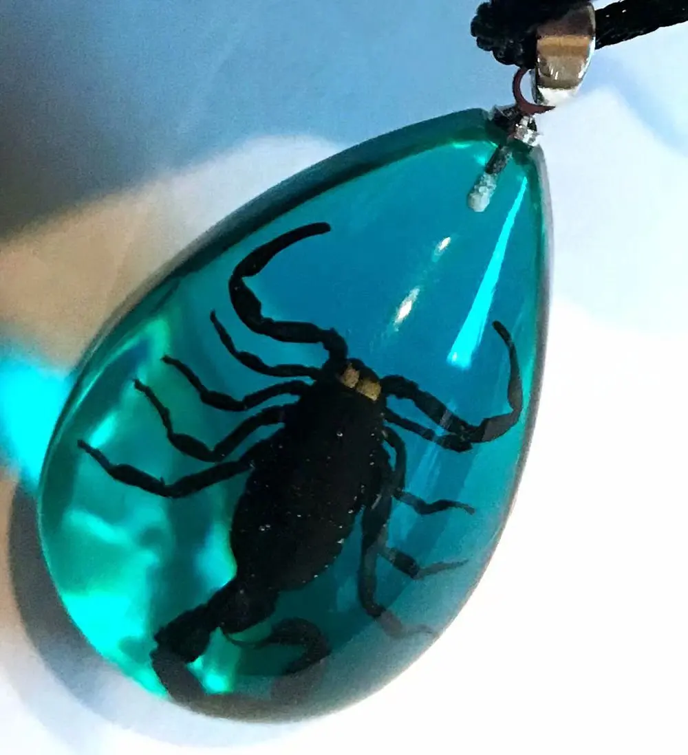 16 pcs fashion real gothic black scorpion king insect pendant blue drop style jewelry