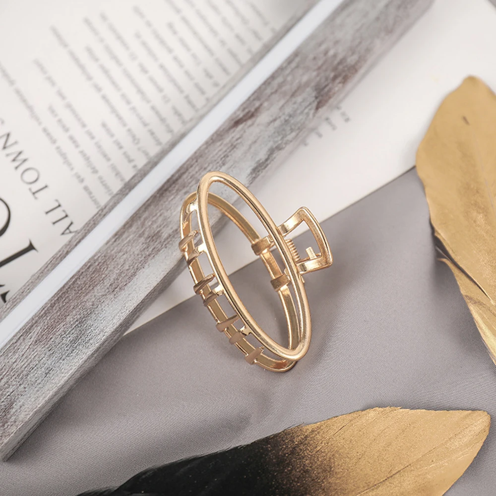 

Women Girls Geometric Hair Claw Clamps Hair Crab Moon Shape Hair Clip Claws Solid Color Accessories Hairpin Wholesale