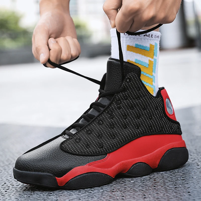 

Autumn Retro Basketball Shoes for Men Cushioning Wear Resistant Sneakers High-top Outdoor Sport Breathable Athletic Shoes