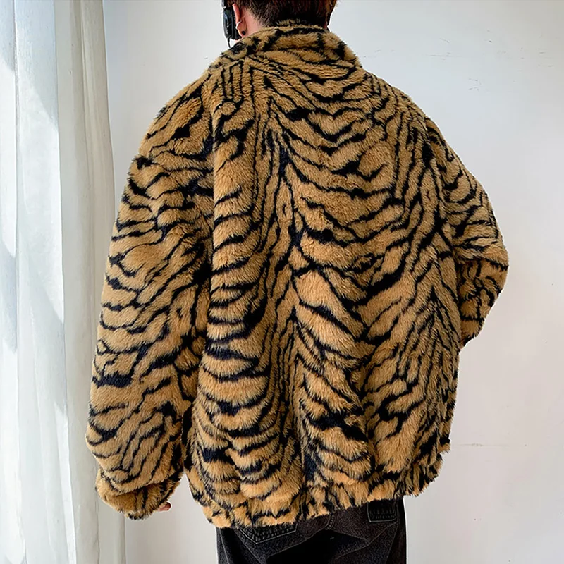 

Coats & Jackets