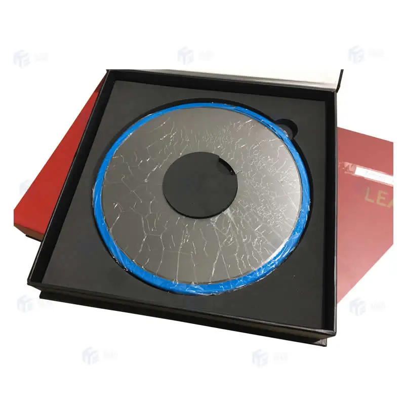 

Tungsten carbide blade for lead cutter