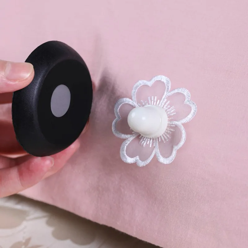 

Bedroom quilt cover anti-slip fixing buckle quilt fixer sheet magnetic opening fixing clip (8 pieces with small white heads)