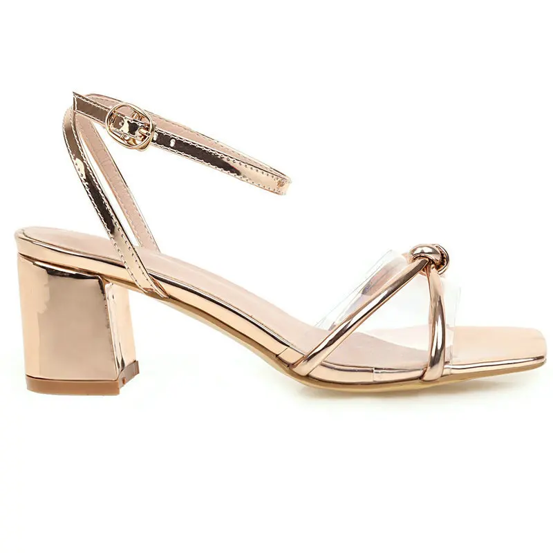 Женские туфли на толстом каблуке белые серебристые золотистые с ремешком и