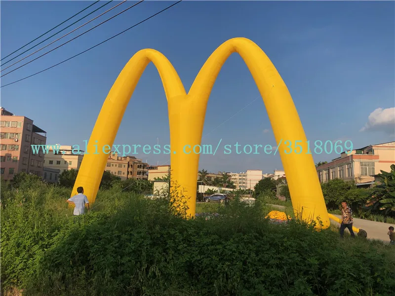 Продажа 12 метровой желтой рекламной кампании по продвижению надувных арок