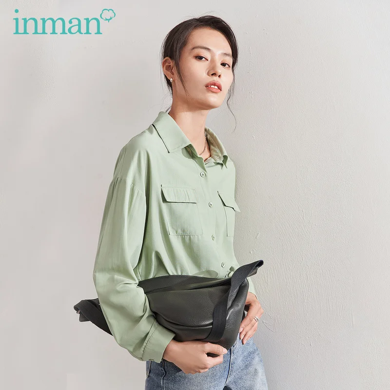 Женская блузка однотонная с отложным воротником и карманом весенняя inman