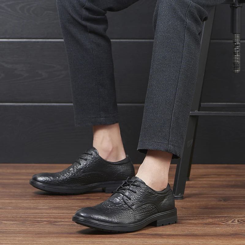 

Men's Leather Casual Shoes High Quality Personality Mens Comfortable office Style Business Formal Shoes Outdoor Walking flats