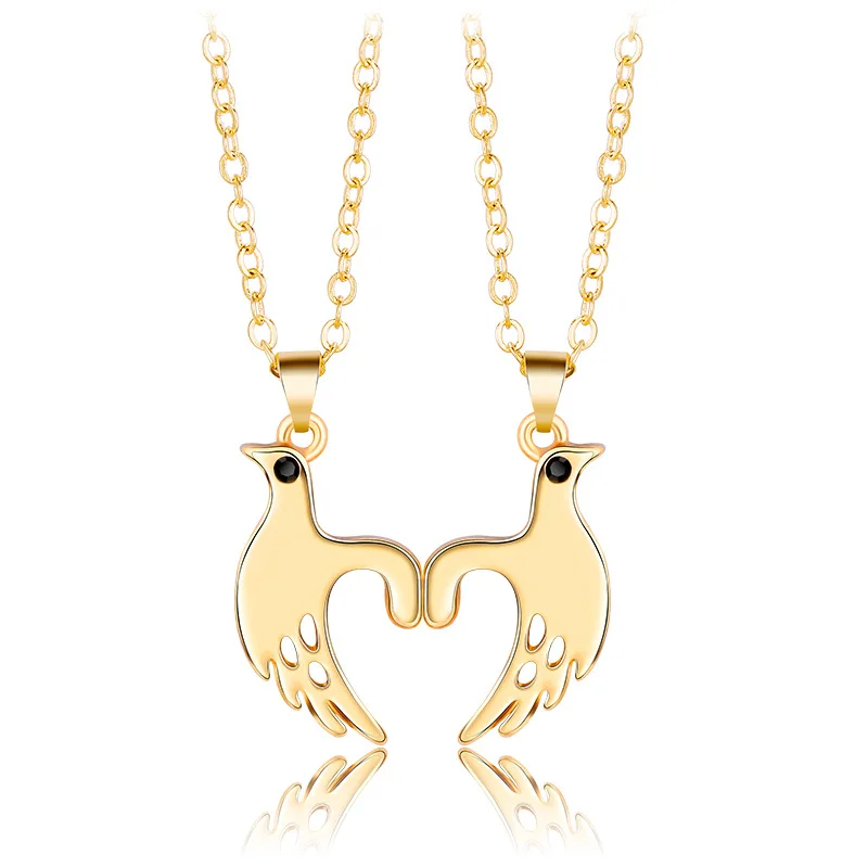 

Fashion Couple Necklace A Pair of Men and Women Love Stitching Pendant Simple Lovebird Valentine's Day Gift