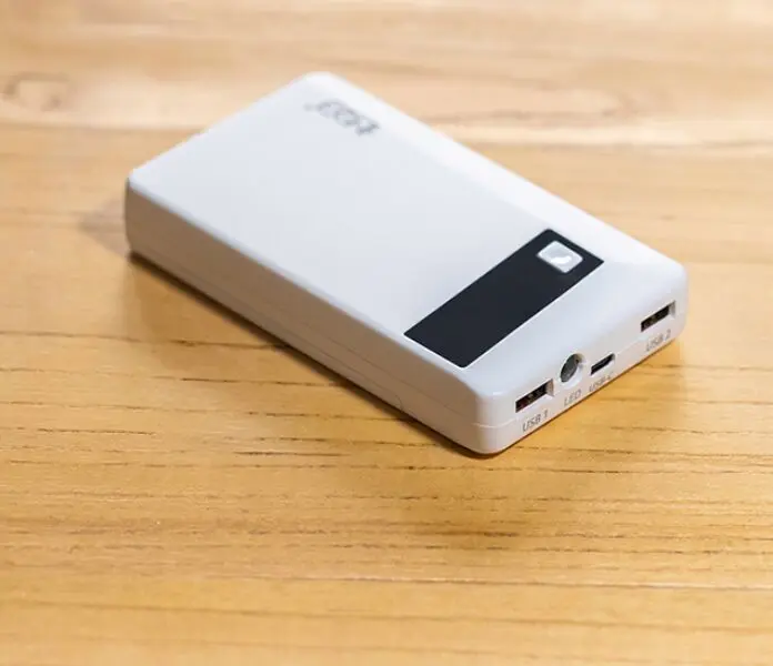 Бесплатная доставка чехол для внешнего аккумулятора 18650X5 QC3.0 DIY сменный держатель