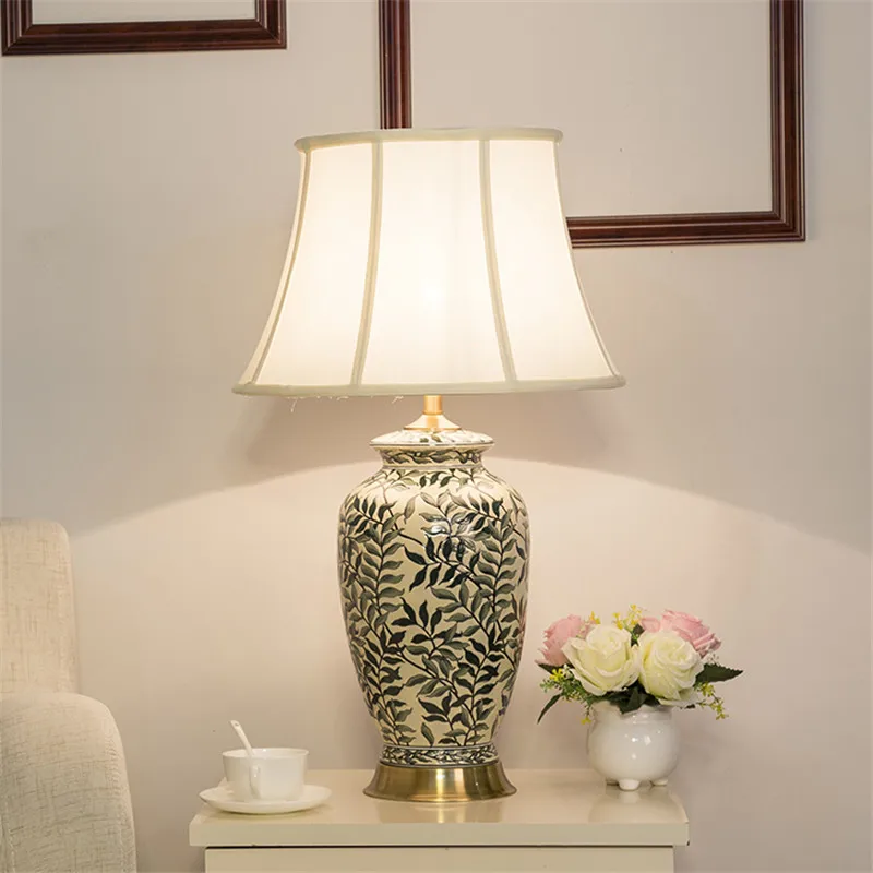 Ручная роспись листьев Цзиндэчжэнь Керамическая Настольная лампа для кровати