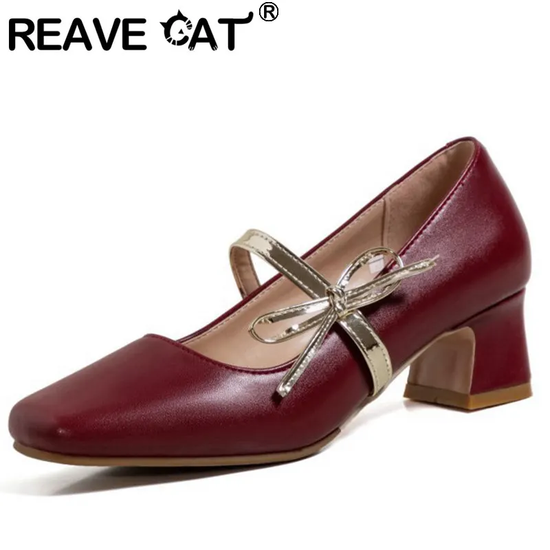 

Женские туфли-лодочки с квадратным носком REAVE CAT, новые винтажные дышащие туфли на блочном каблуке 2021 см с пряжкой и бантом, повседневные туфли большого размера 43, A3836, 4,5