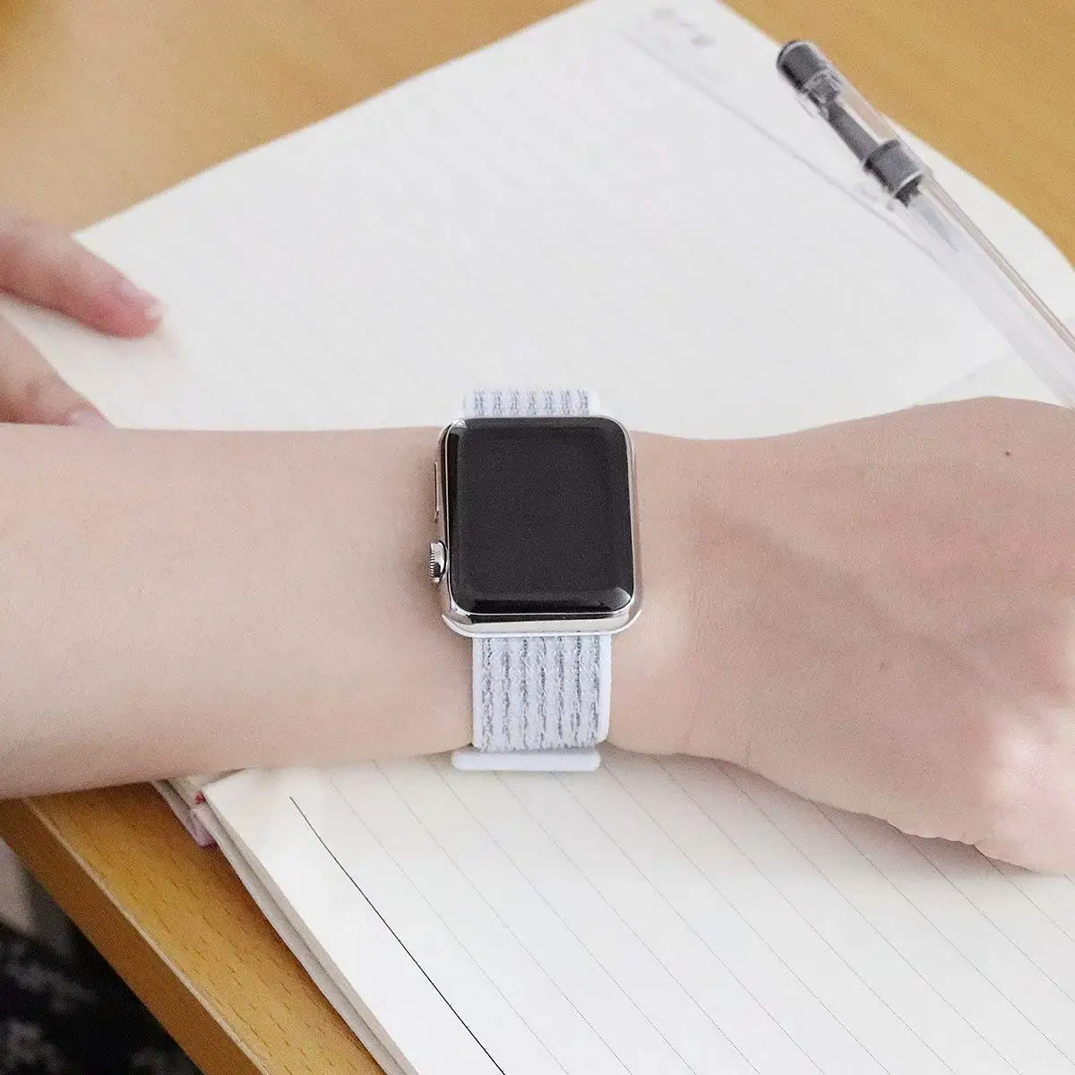 Нейлоновый спортивный бесшовный мягкий для наручных часов iwatch серии 4/5/3/2/1 дышащий замена ремешок для наручных часов Apple Watch 38 мм/40 мм/42 мм/44 мм