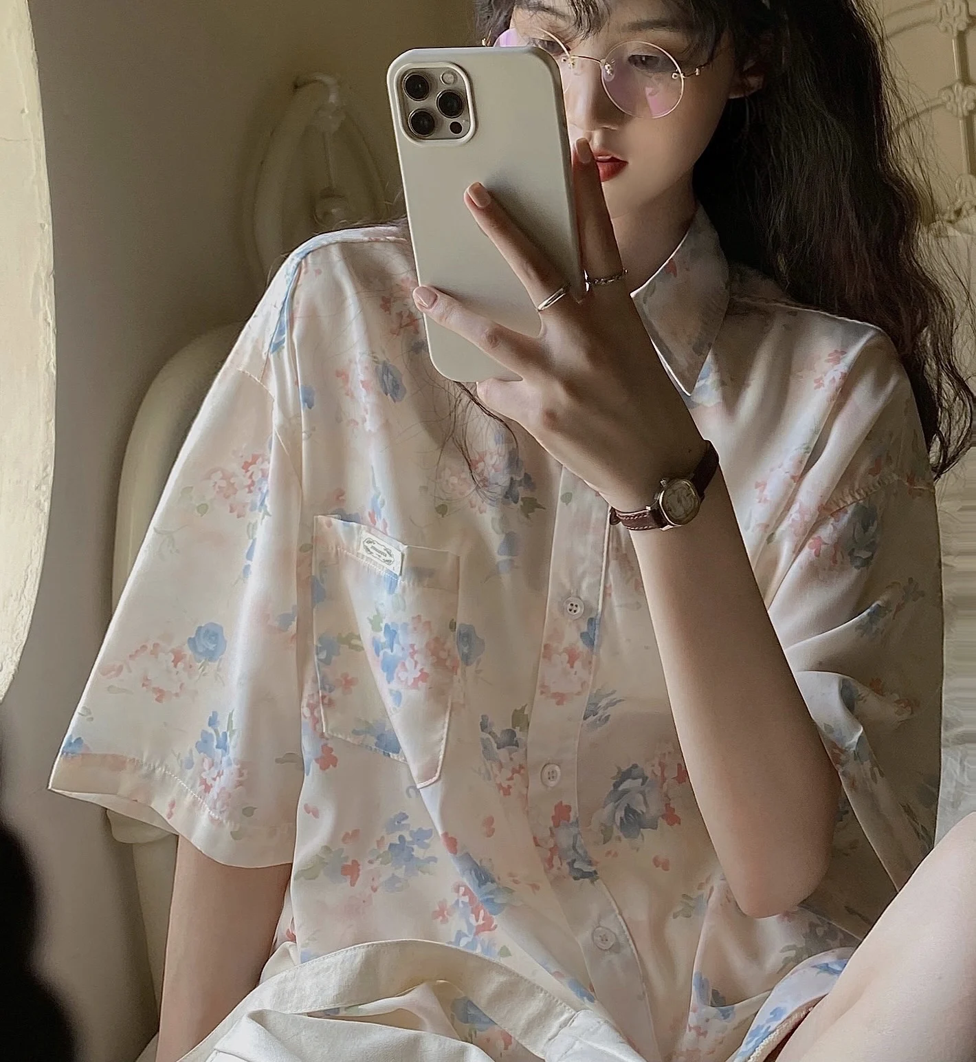 

Блузка женская с коротким рукавом, шифоновая рубашка с цветочным принтом, тонкая свободная с разрезом, для отдыха, на лето