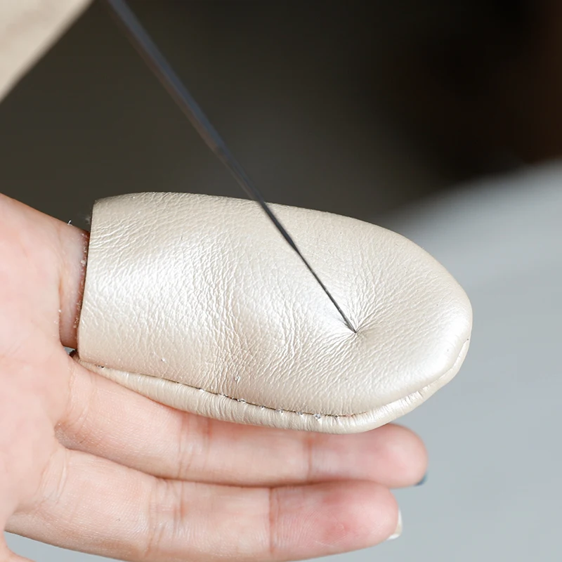 1 шт. из натуральной воловьей кожи случайный Цвет напальчник шерстяной фетр