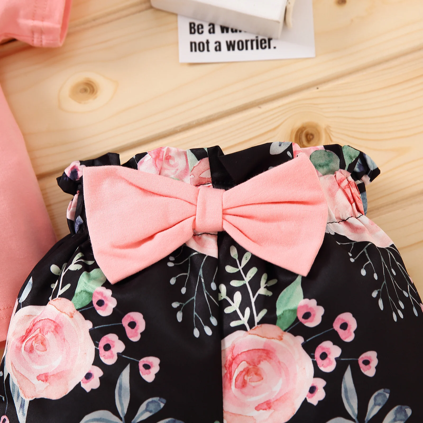

3 Pcs Infant Casual Outfits Baby Girl Letter Print Fly Sleeve Round Neck T-shirt + Shorts with Bowknot + Headband