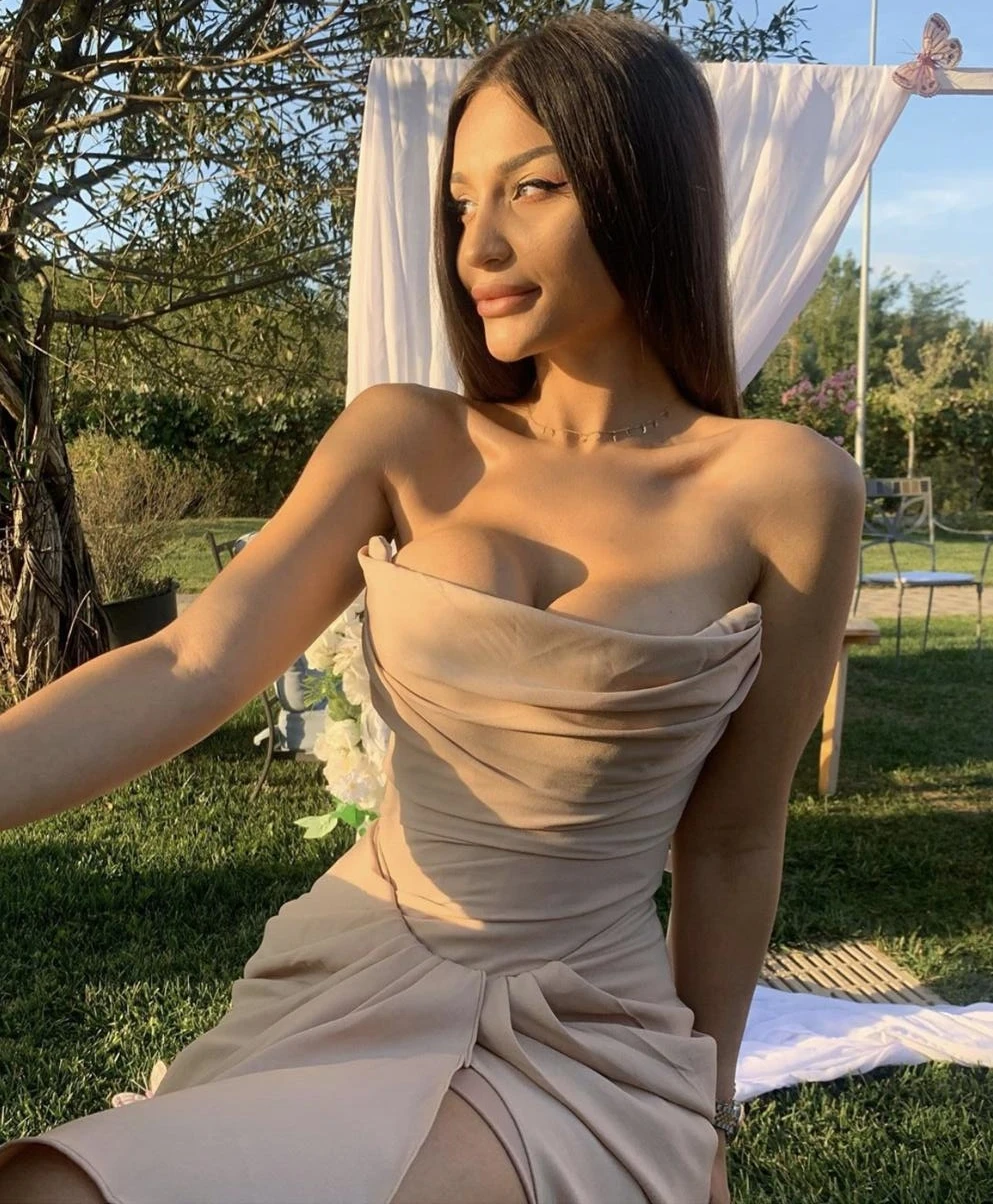 

New Arrival Chic Sexy Strapless Ruffles Pleated Women Bodycon Winter Dress 2020 Elegant Evening Club Party Dresses Vestidos