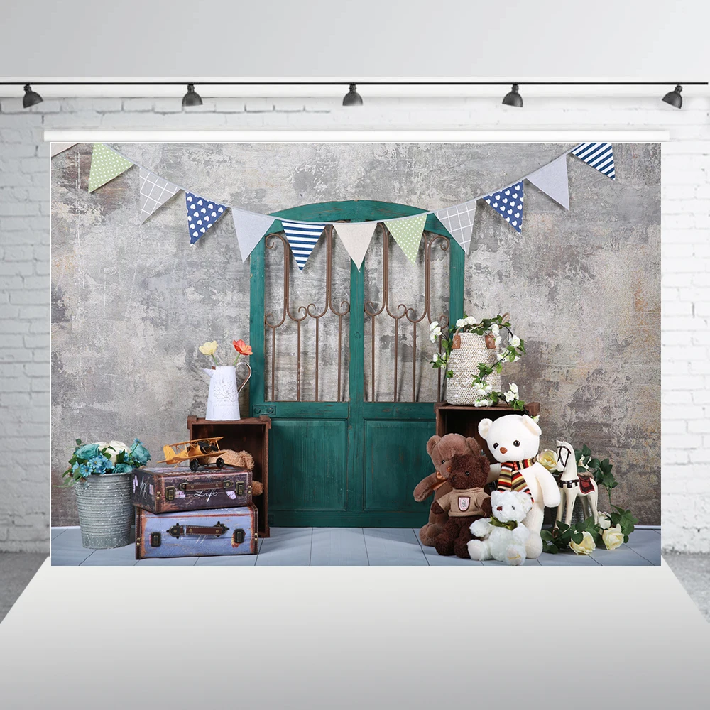 Гранж цемент стена зеленая дверь фон для новорожденных детей день рождения