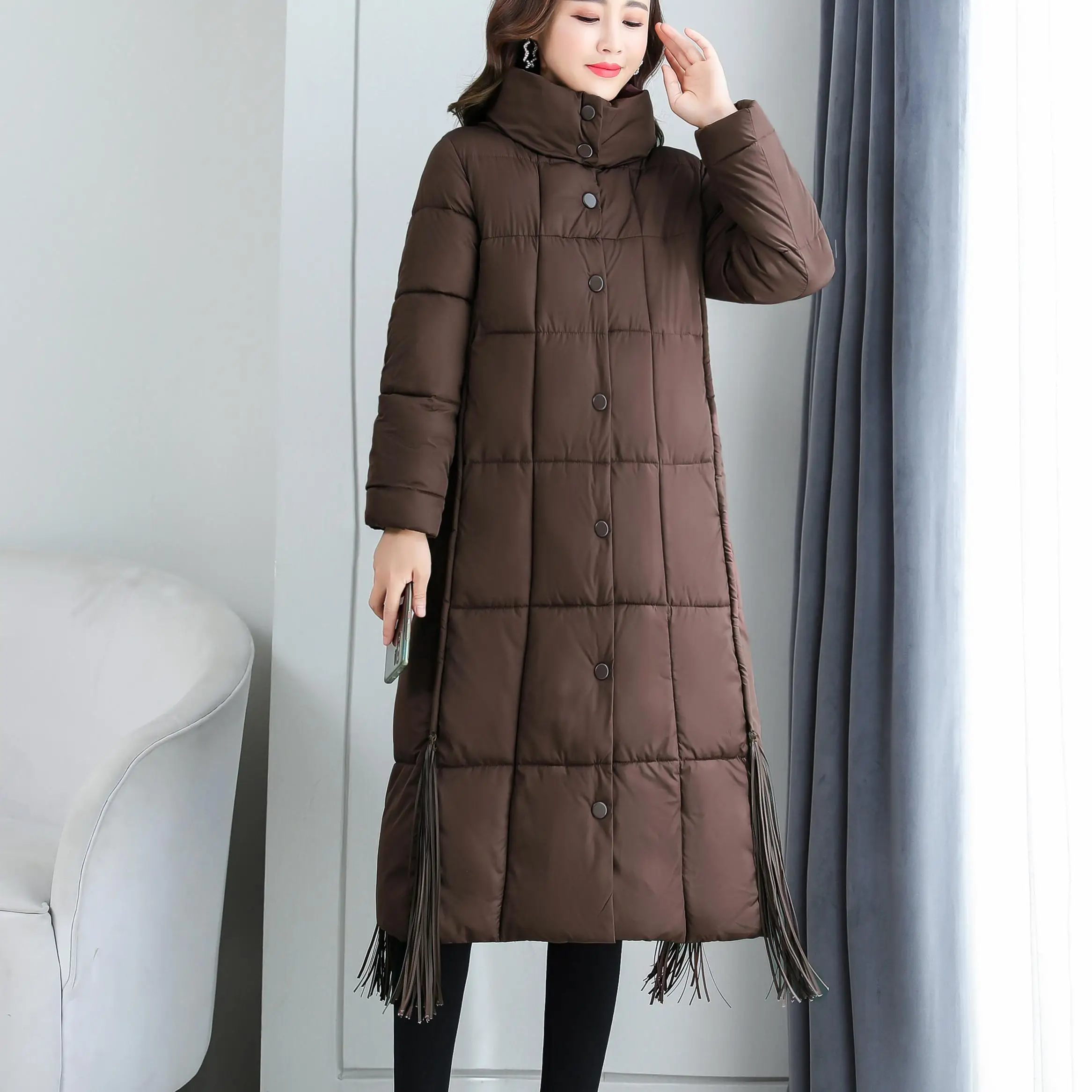 

2020 Women Winter Long Model Women's Jacket Coat Warm Fashion Women Parkas High-Quality Vintage Tassel Coat Mujer Chaqueta T02