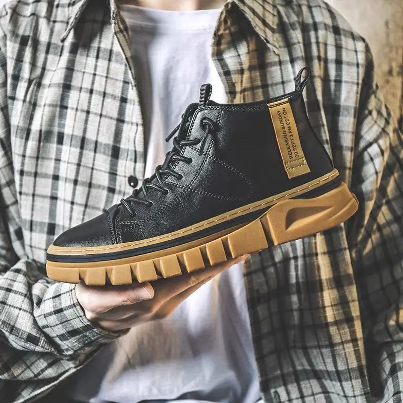 

Ankle Boots Men New Fashion British Men Boots PU Solid Color Men Shoes Lace-up Martin Boots Men Waterproof Non-slip Winter Boots