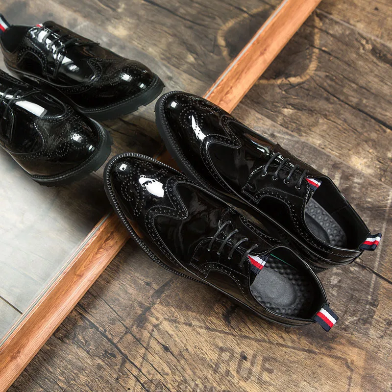 Мужская кожаная обувь Броги Летние кожаные роскошные брендовые Элегантные