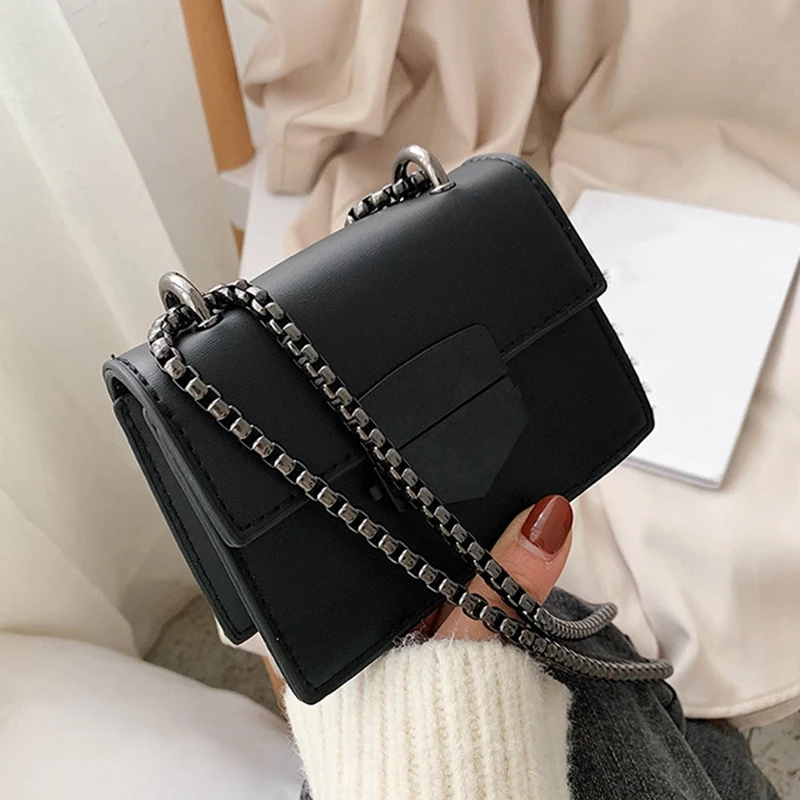 

Retro Fashion Female Square Messenger Bag Leather Ladies Handbag Chain