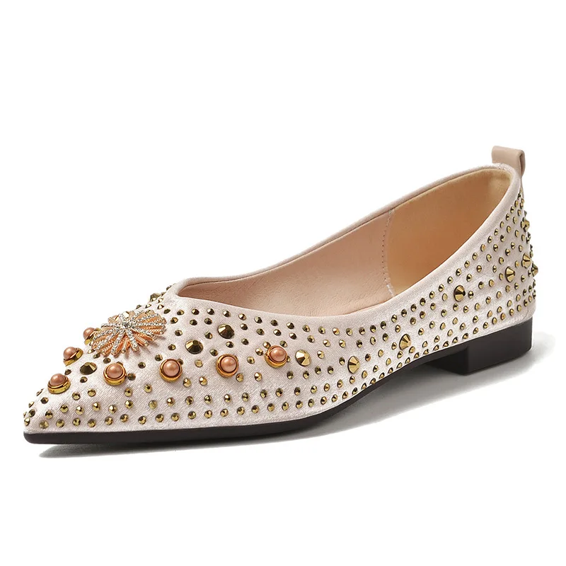 

Pointed Toe Shoes Woman Flats Soft Casual Female Sneakers Shallow Mouth Crystal Dress Moccasin Big Size Rhinestone Slip-On Solid