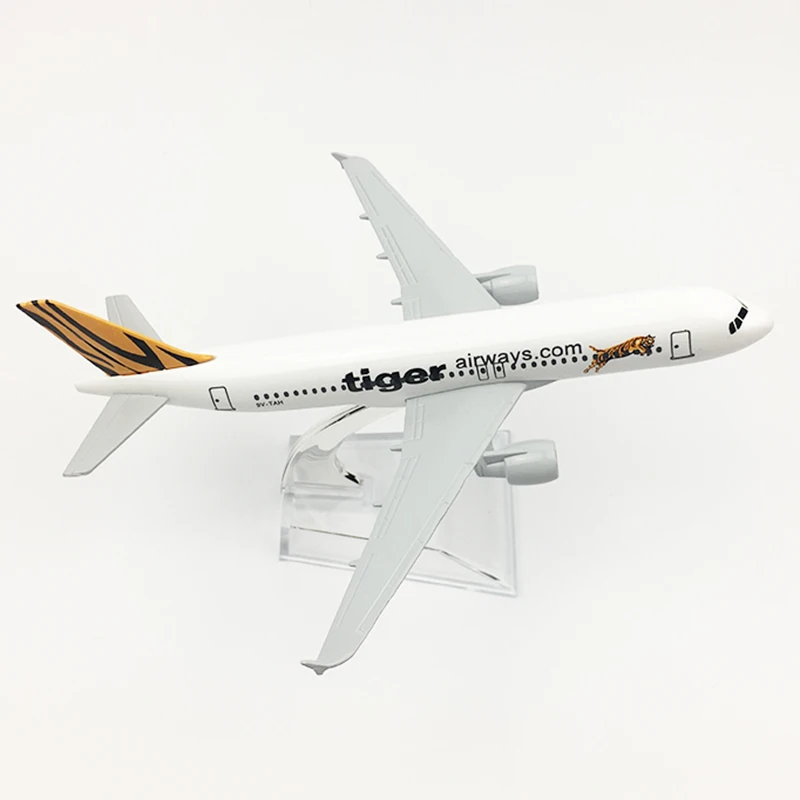 

Модель самолета 16 см, модель аэробука A320 с посадочным шасси, 16: 400