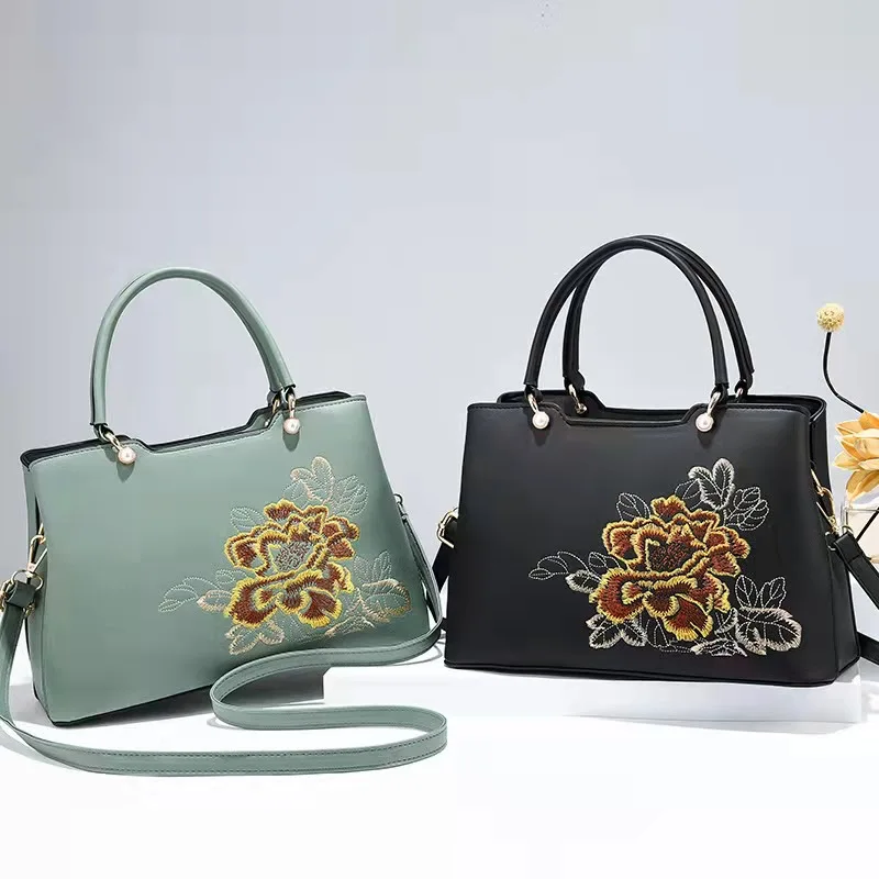 2021 new fashion handbag large capacity embroidered mother bag shoulder messenger bag