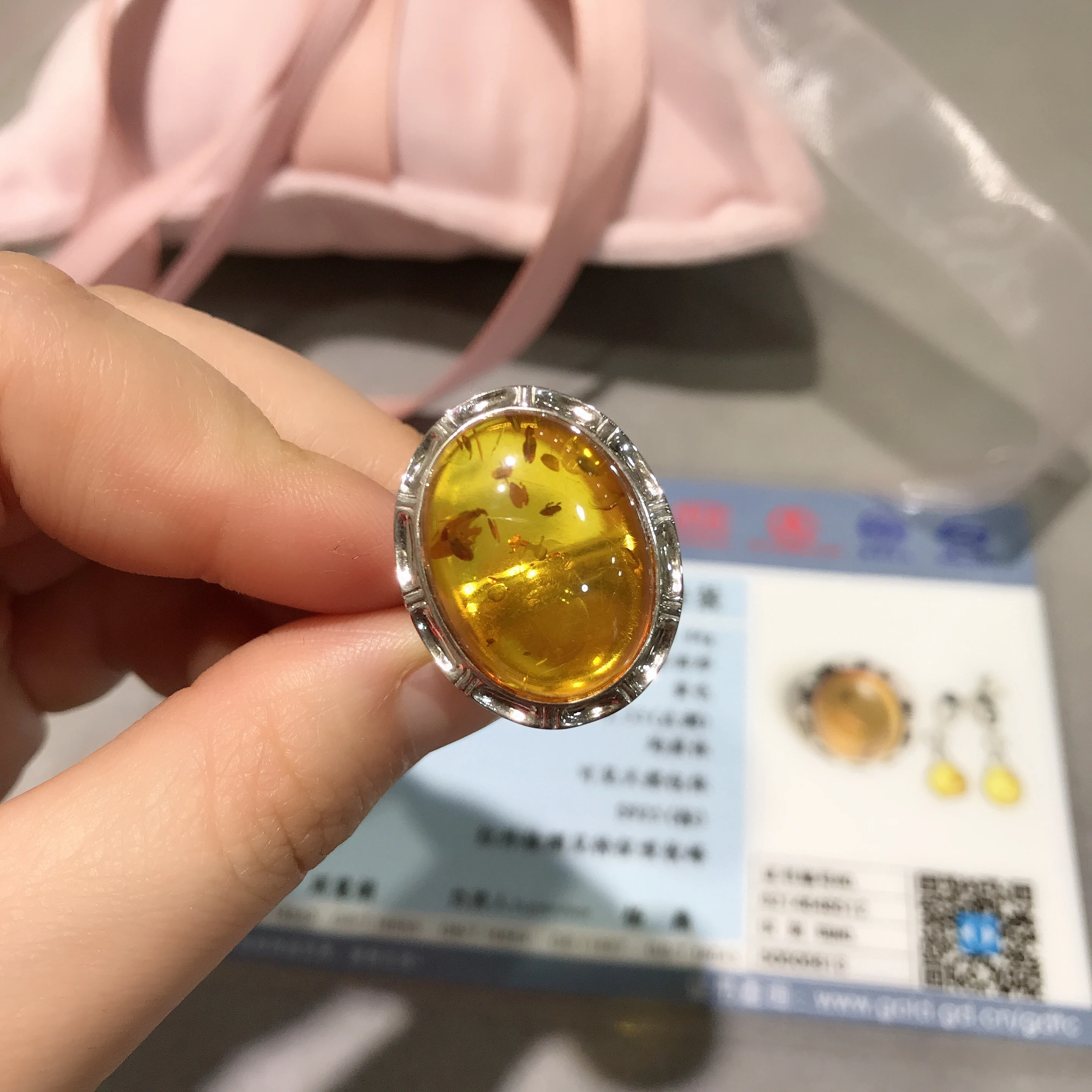 Кольцо из серебра пробы в виде янтаря|Кольца| |