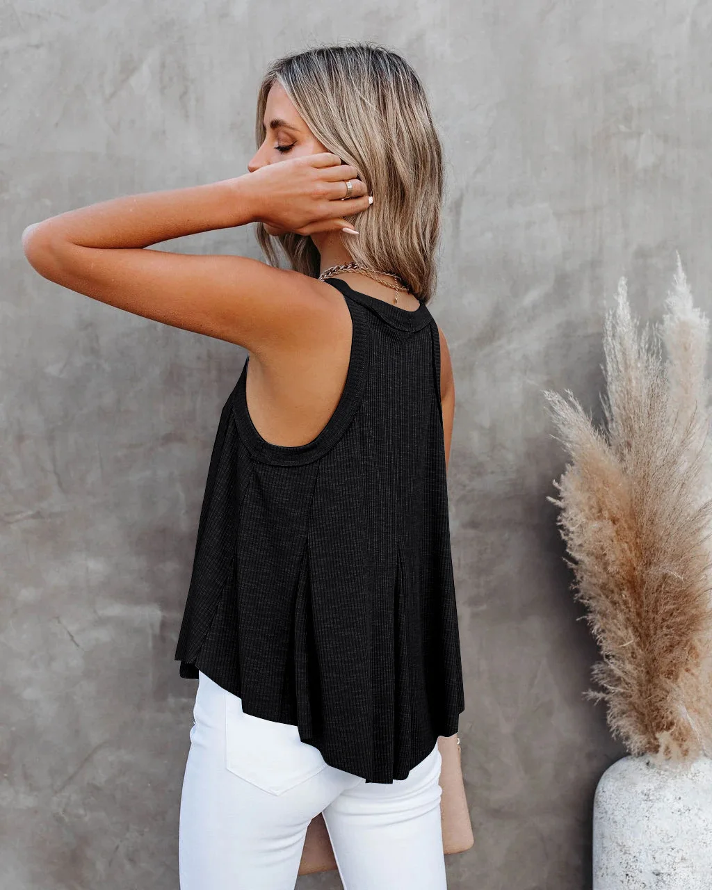 

2021 European and American New Style Irregular Hem V-neck Camisole Sleeveless Top Tank Top Women Tank Top Woman