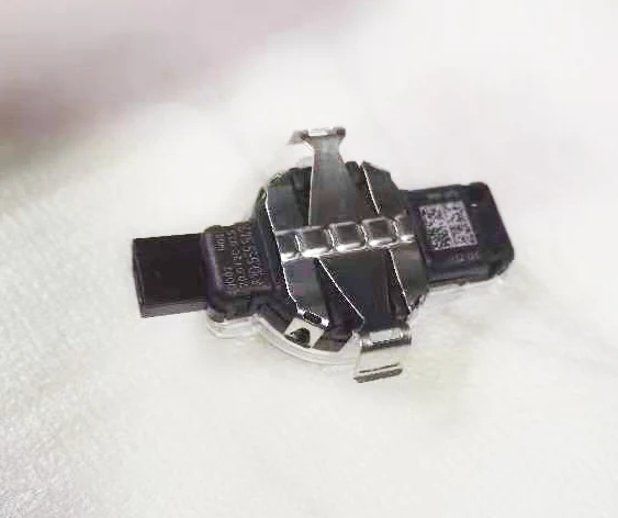 Датчик дождя и света тигуан 2012. Датчик дождя jetta 5. Гелевая пластина для датчика дождя фольксваген тигуан. 955. Датчик дождя тигуан.