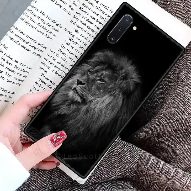 

Animals The Lion Phone Case For Samsung Galaxy S8 S9 S10 Plus S10E Note 3 4 5 6 7 8 9 10 Pro Lite cover
