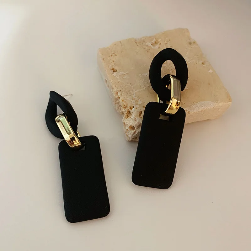 

S925 Naald Mode-sieraden Drop Oorbellen New Design Resin Golden Plating Matte Black Oorbellen Voor Vrouwen Lady Party Geschenken