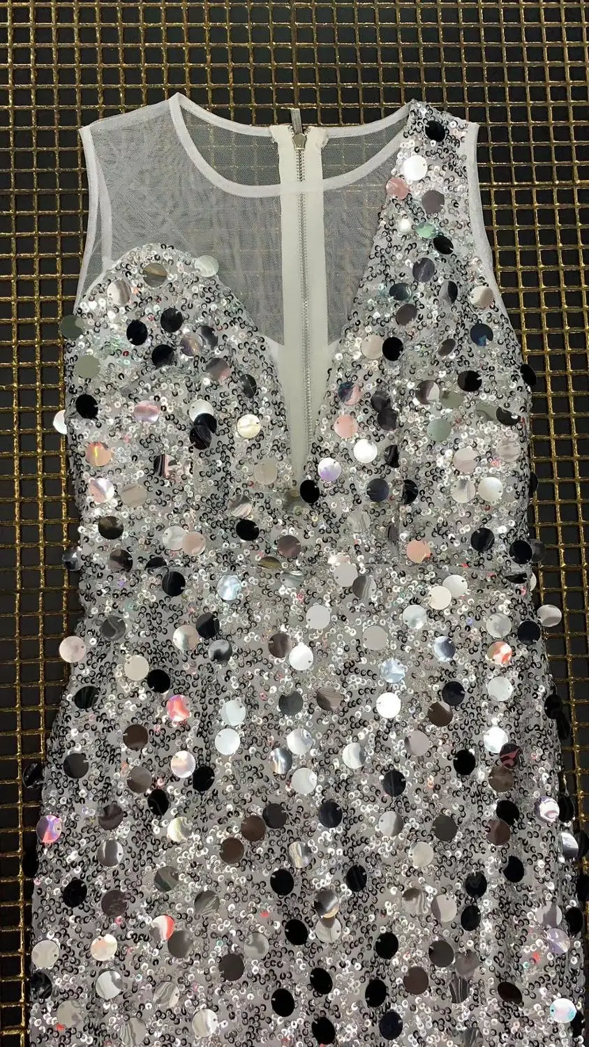 

2019 New Women silver sequined O neck sleeveless Celebrity evening party bodycon bandage dresses wholesale
