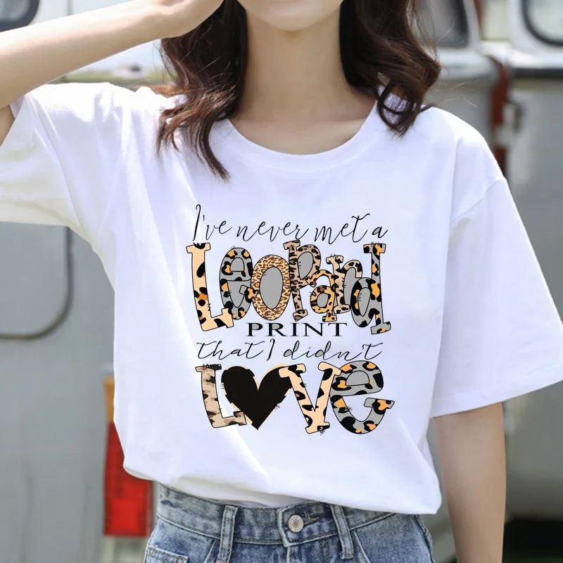 

Alphabet 90s Aesthetic Vintage T-Shirts For Women 2021 Alphabet Leopard LOVE Printed Dress Tops Design Cheap Fashion T-Shirts