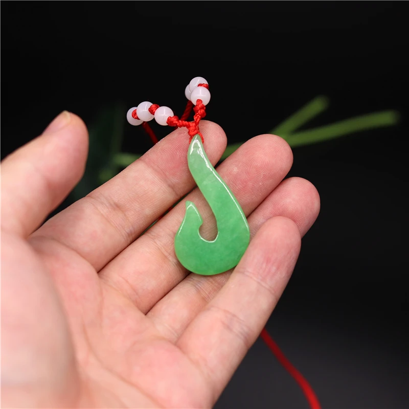 Новинка натуральный зеленый изумруд нефритовый Рыбный крючок резной кулон