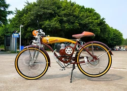 Велосипед в ретро стиле с бензиновым двигателем, выглядит очень стильно, для настоящих ценителей