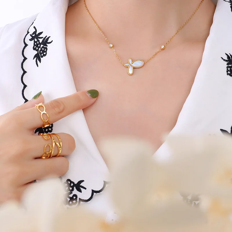 

YAONUAN Romantic White Seashell Butterfly Pendant Gold Plated Titanium Steel Necklace For Women Clavicle Chain Fashion Jewelry