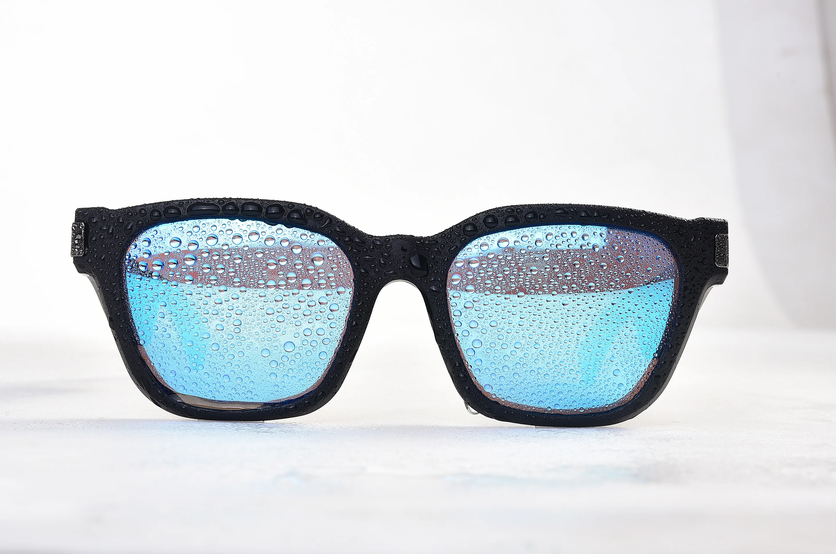 저렴한 맞춤형 블루투스 Led 안경 오디오 선글라스 내장 블루투스 스피커 블루 렌즈