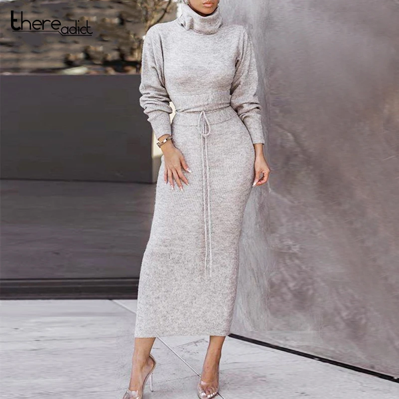 Вязаное платье-свитер на осень и зиму с высоким воротом | Женская одежда