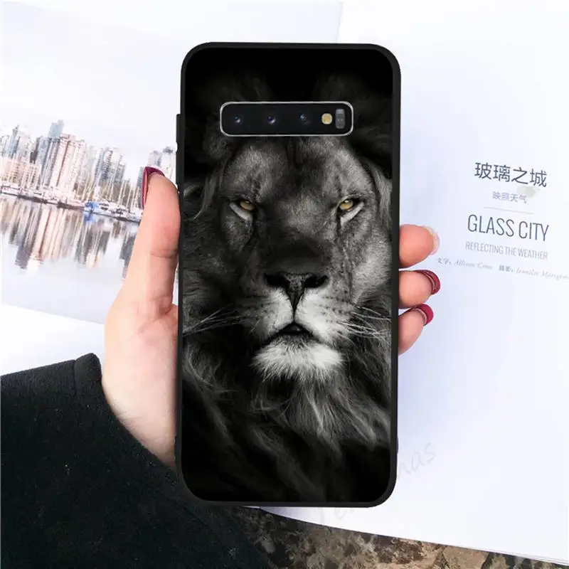 

Animals The Lion Phone Case For Samsung galaxy S 8 9 10 20 21 30 A 30 50 51 70 note 10 plus Ultra 5g