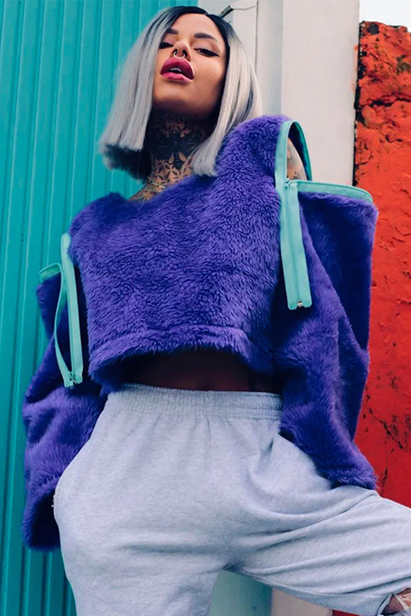 

Autumn Winter Velvet Sweater Women Loose Zipper Spliced Shoulder Buckle Wild Short O-Neck Fleece Pullovers Ins Plush Crop Tops